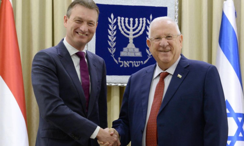 שר החוץ ההולנדי: "מתנגדים לאנטישמיות"