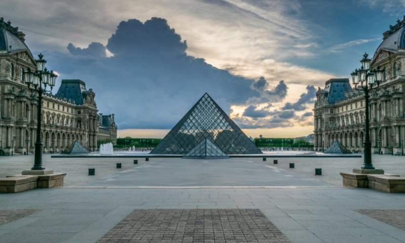 לראשונה מאז השוד: מוזיאון הלובר נפתח מחדש לציבור