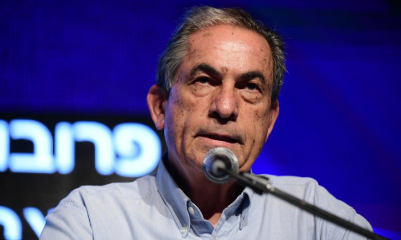 גדעון לוי נגד השמאל: "המחנה היפה בעיני עצמו"