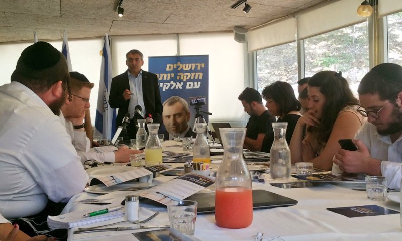 השר אלקין לסרוגים: "ברקוביץ' ואני ראש בראש"