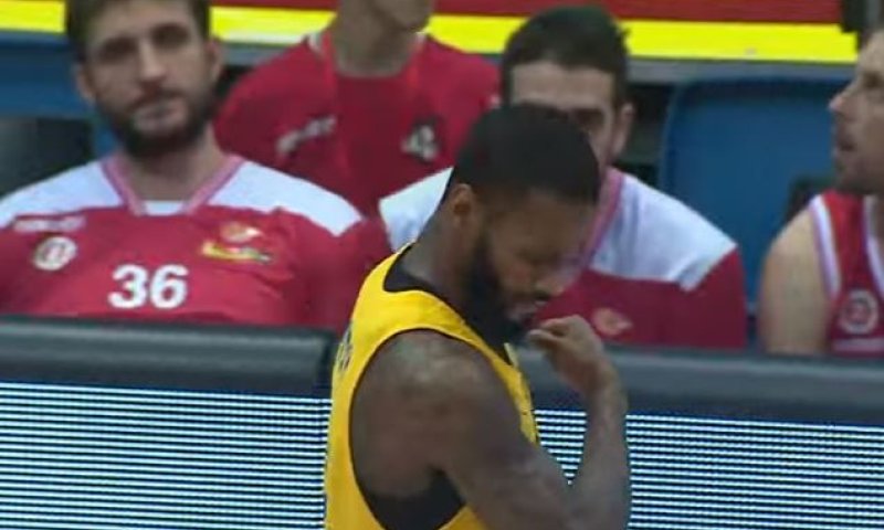 צפו: מכבי ת"א מנצחת את הפועל ירושלים בארנה