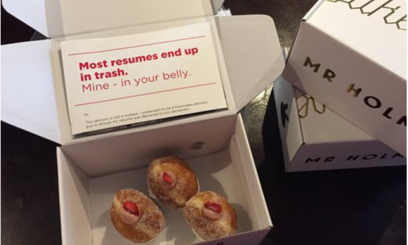 משלוח גורלי: הבחור ששולח קורות חיים בעזרת סופגניות