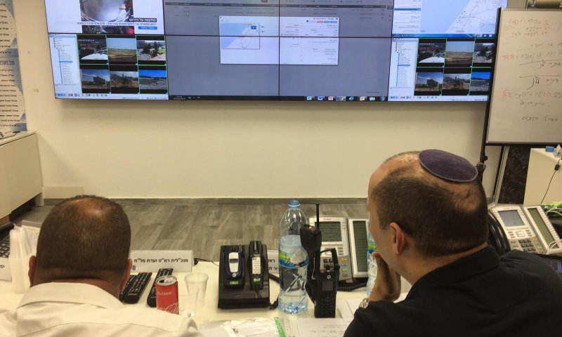 בנט נעדר מהקבינט, אך ירד לאשקלון ולעוטף עזה