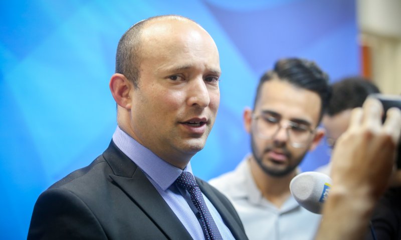 שינוי הפריימריז. הטיימינג שהכי מתאים לבנט /פרשנות