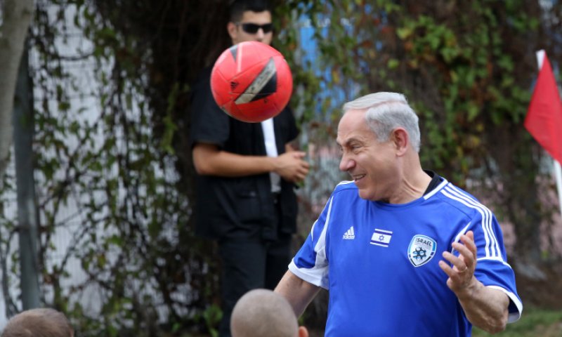 "מודה על ההתעניינות בשלומי. ממשיך לדאוג לביטחונכם"