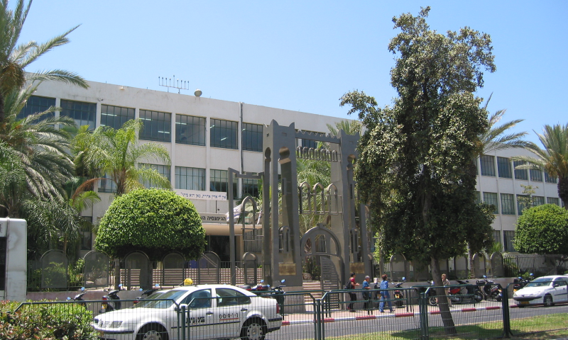 אחרי ביטול אירוע סרבנות; מנהל הגימנסיה התפטר