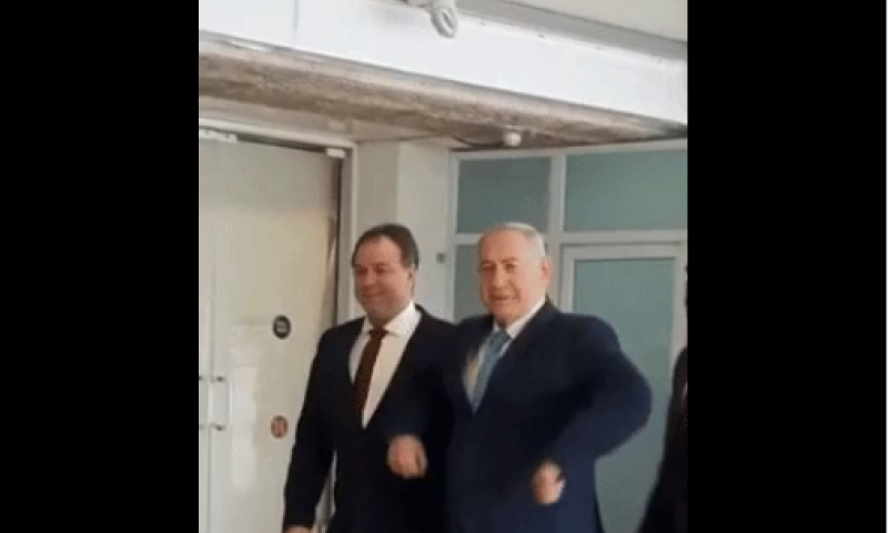 צפו: המחווה המשעשעת של ראש הממשלה לנטע