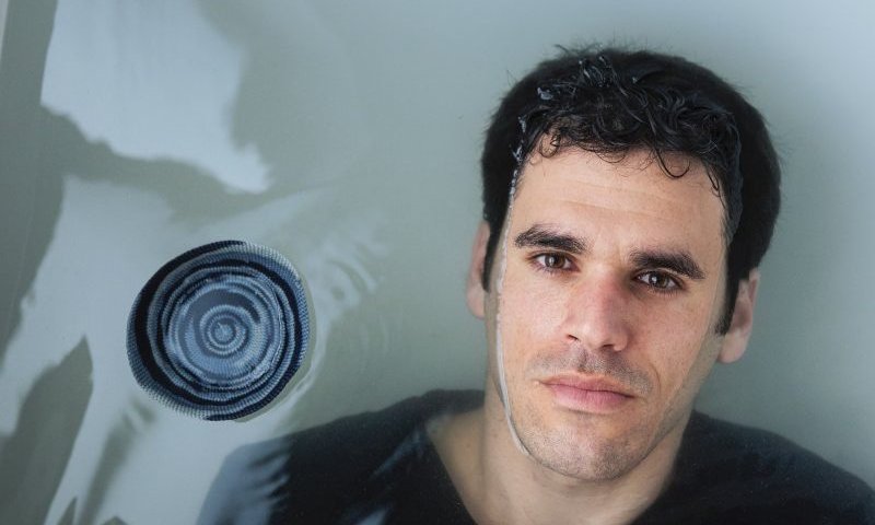 מישיבת עתניאל לפסנתר: אופיר זקס בסינגל בכורה