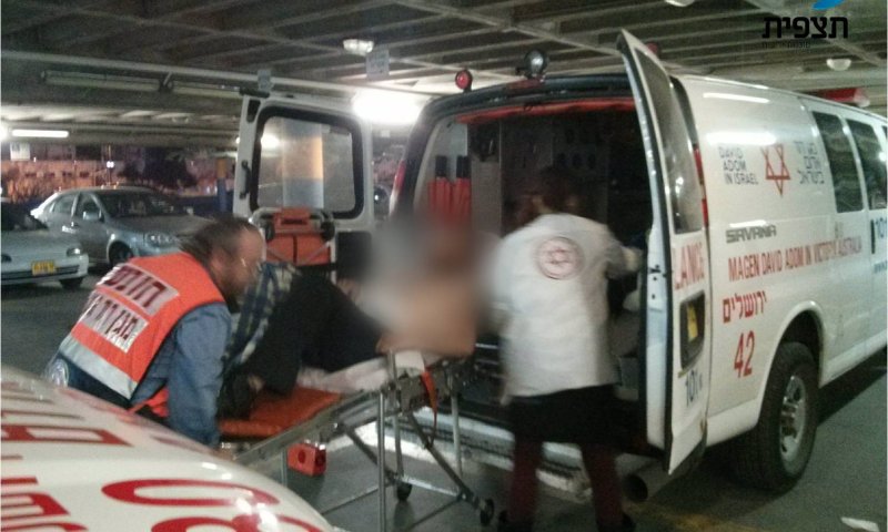 פיגוע בירושלים: צעיר בן 24 נדקר, סריקות אחר המחבל