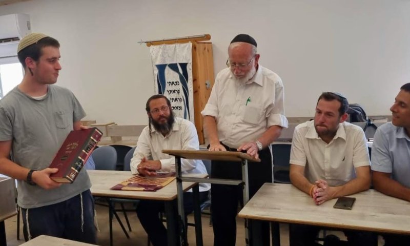 מרגש: הגמרא של יהודה דימנטמן עברה מישיבת חומש לישיבת אביתר