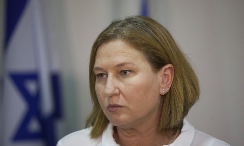 שקד: לבני ושרון חברו לניסויים בבני-אדם