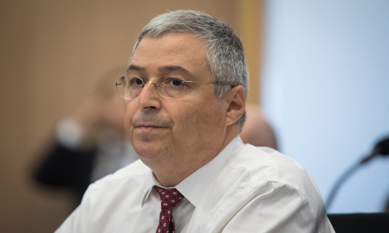 מנכ"ל בנק הפועלים פורש לאחר 40 שנה בבנק