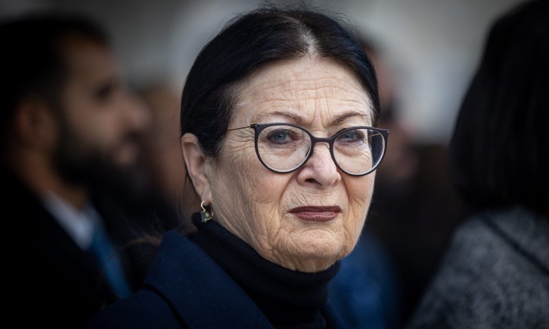 חיות לנתניהו: יש לך שבוע להגיב על ביזיון בית המשפט