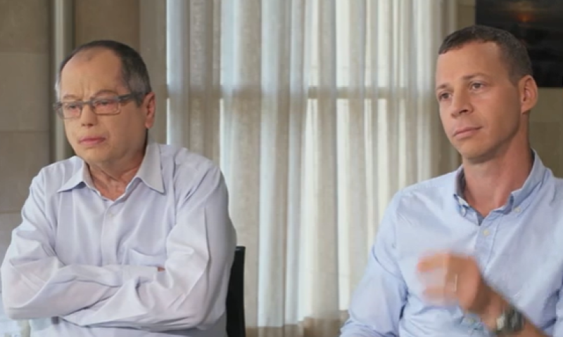 צפו: עמית סגל ואמנון אברמוביץ' בנקודות החיכוך