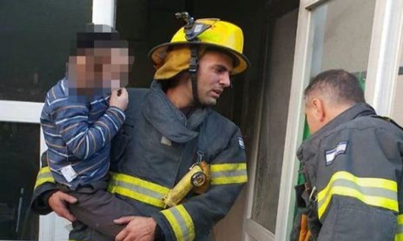 שריפה בדירה בבית שמש: שני ילדים פצועים קשה