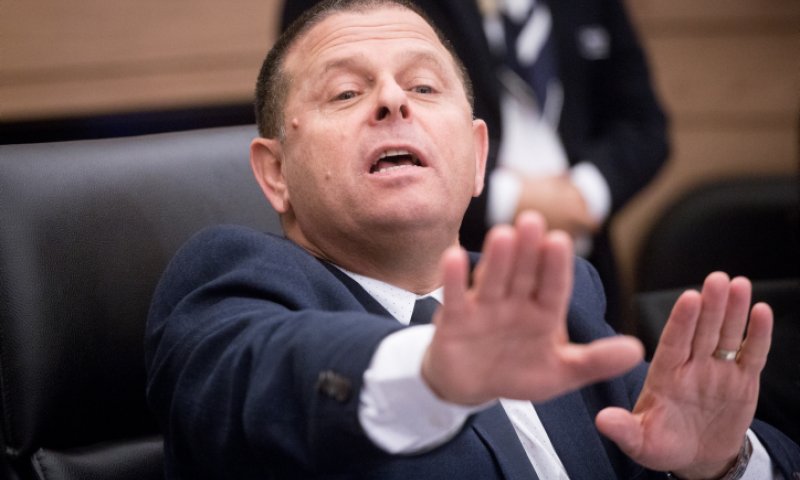 כבל לא מתנצל: "ברור לי שאשלם מחיר פוליטי"