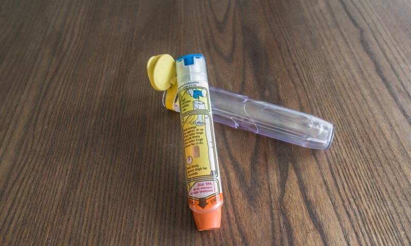 אלרגיה מסכנת חיים? הורים מודאגים משינוי בהנחיות