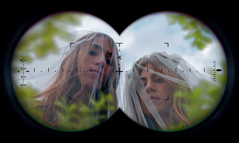 נהיה פה חם: האחיות שיחממו את כריסטינה אגילרה