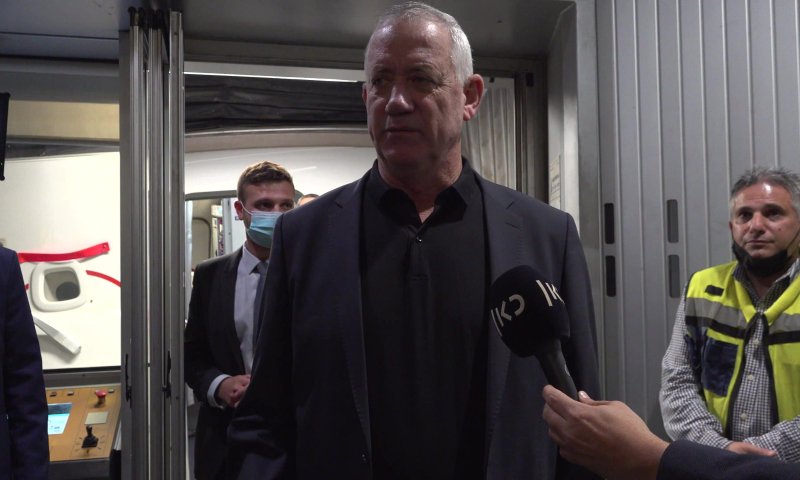 לקראת ביקור היסטורי: גנץ המריא למרוקו