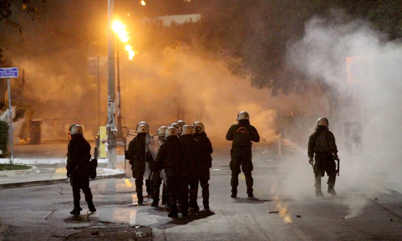 טורקיה בלהבות: רבבות מפגינים נגד ארדואן