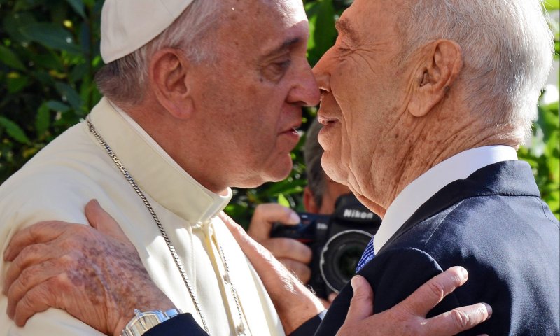 רבני בית הלל לא הושפעו מהמעמדות של האפיפיור