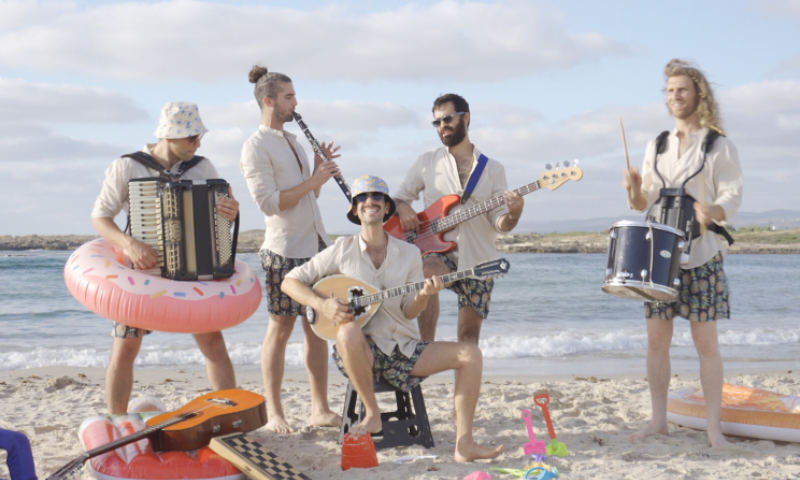 צפו: נענע | שיר חדש וקייצי לגוטה גוטה