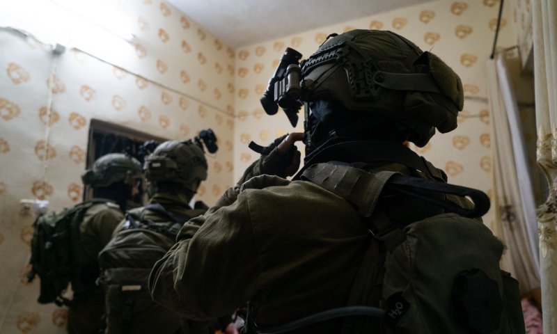 צפו: כוחות צה"ל ומסתערבי מג"ב בלילה של מעצרים