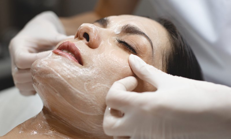 זה הזמן לשיקום: טיפים לטיפול בעור בעונת הסתיו