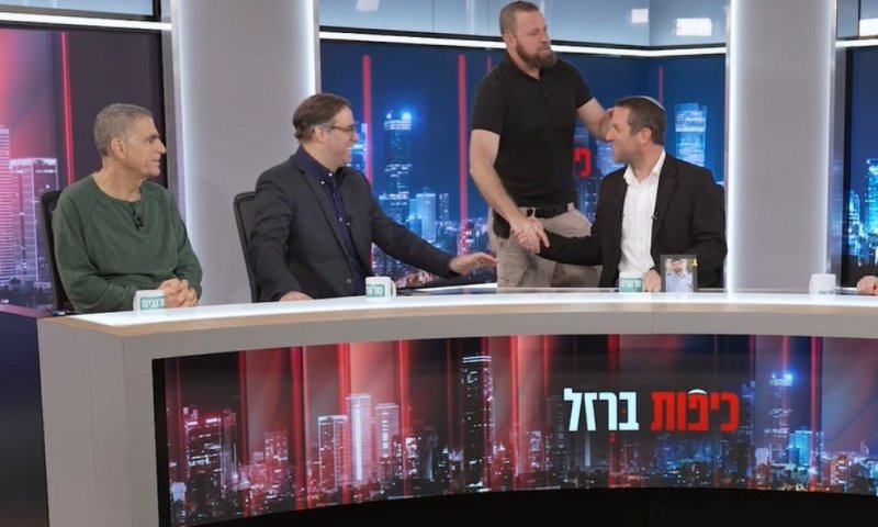 סערה באולפן: "מי שלא ירצה לחיות איתנו &ndash; יקבל כדור בראש"
