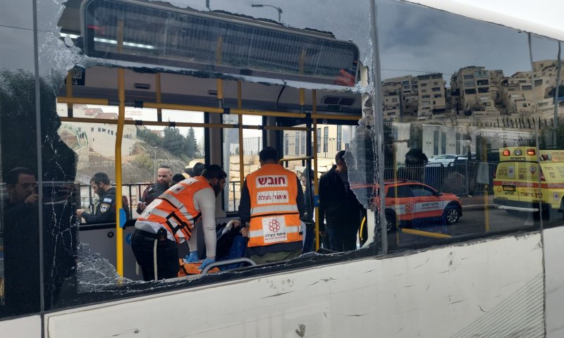 תאונה קשה בביתר עלית: 6 פצועים, בהם בן 30 שנפצע באורח אנוש