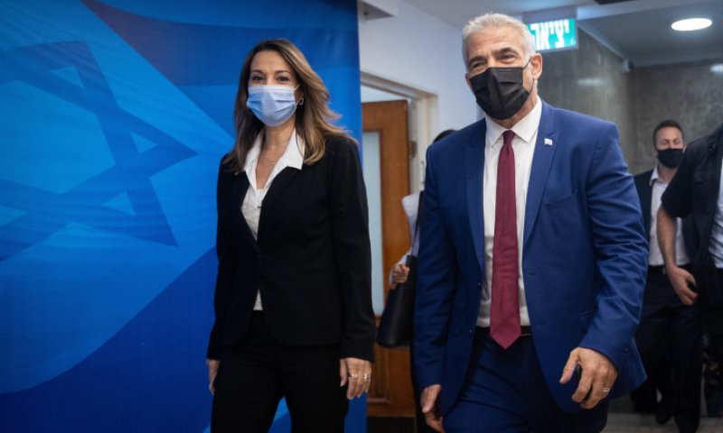 יאיר לפיד: "מביע אמון מלא בשרה שאשא ביטון"