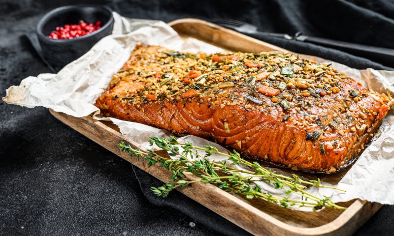 סורגים חג: מתכון לסלמון חגיגי מ-5 מרכיבים בלבד