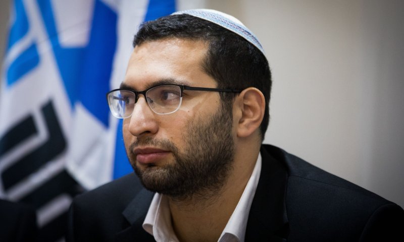 וסרלאוף נגד סמוטריץ': 'פיתוח הנגב והגליל ייפגע'