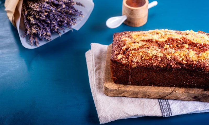מתאים לכולם בשולחן החג: מתכון לעוגת דבש ללא גלוטן