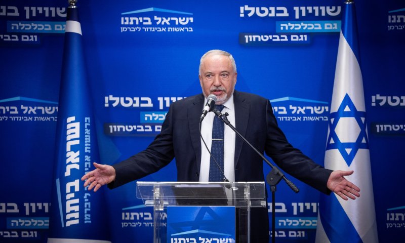 ליברמן: אני מצפה שנתניהו יתפטר, האחריות כולה עליו