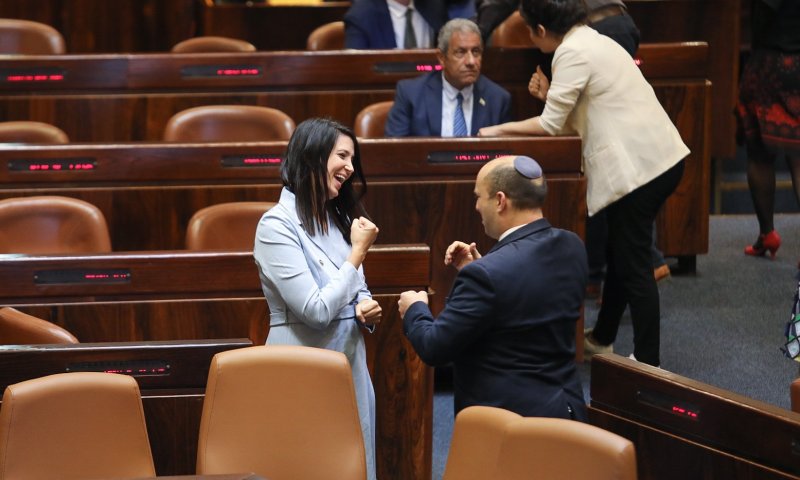 הכנסת מתרגשת עם שירלי פינטו: "הכל אפשרי"