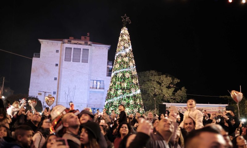 עץ אשוח הוא רק עץ אשוח/ תגובה לרב דוקוב