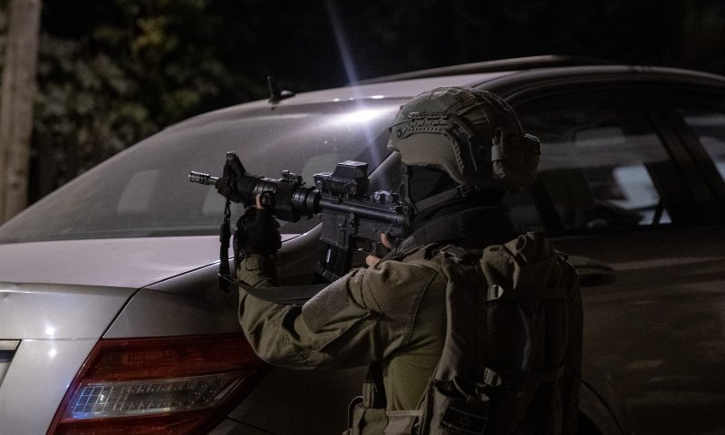 32 מבוקשים נעצרו ביו"ש, נתפסו כלי נשק וסמים