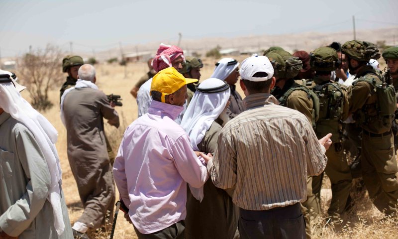 שלושה פעילי שמאל נעצרו לאחר שתקפו חיילים בתקוע