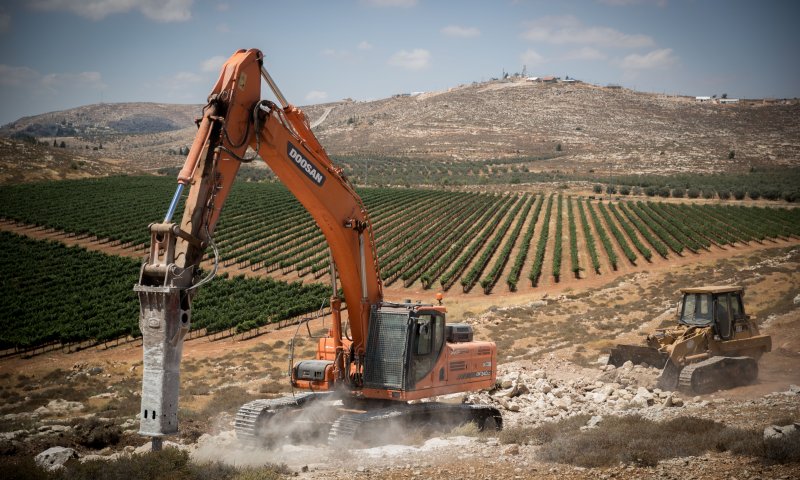 אושרו תכניות לעמונה ומגרון: "רגע היסטורי"