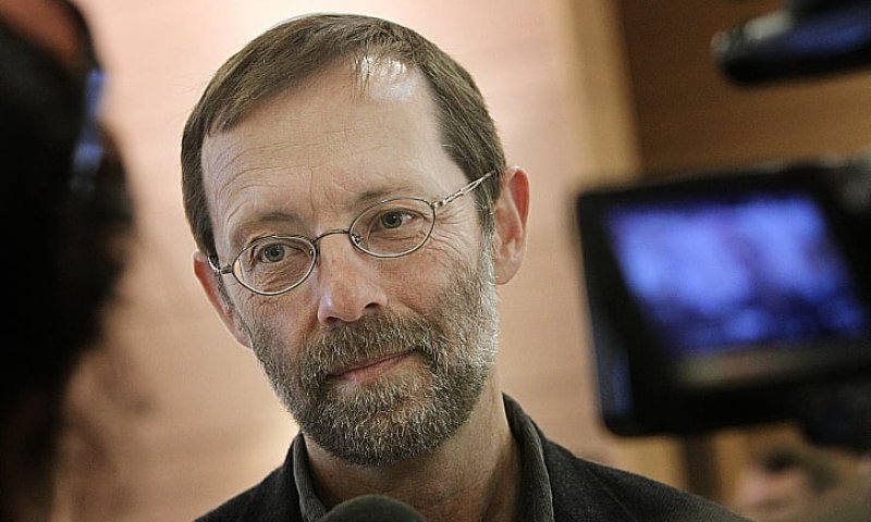 "הטענות על פגיעה בדמוקרטיה-דמעות תנין"