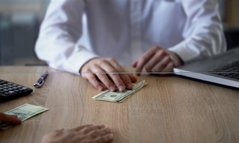 היפוך מגמה: הדולר יורד הבוקר ל-3.77 שקלים