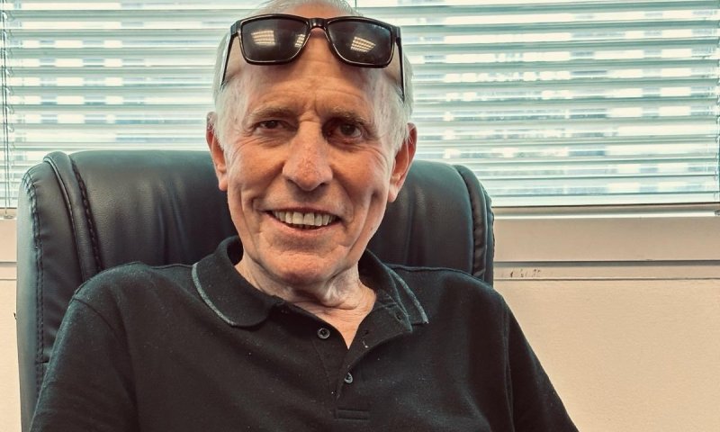 "טפח מעל הקרקע": סיפורו המרתק של האיש שניצח את המוגבלות