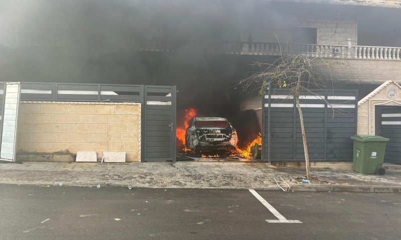 רכבים, בתים ומשאיות: שריפות פרצו הלילה באזור ב"ש | תיעוד