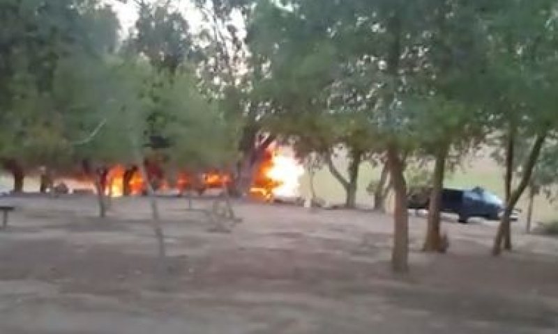 רגע לפני הפגיעה באוטובוס- עשרות צעירים ירדו ממנו