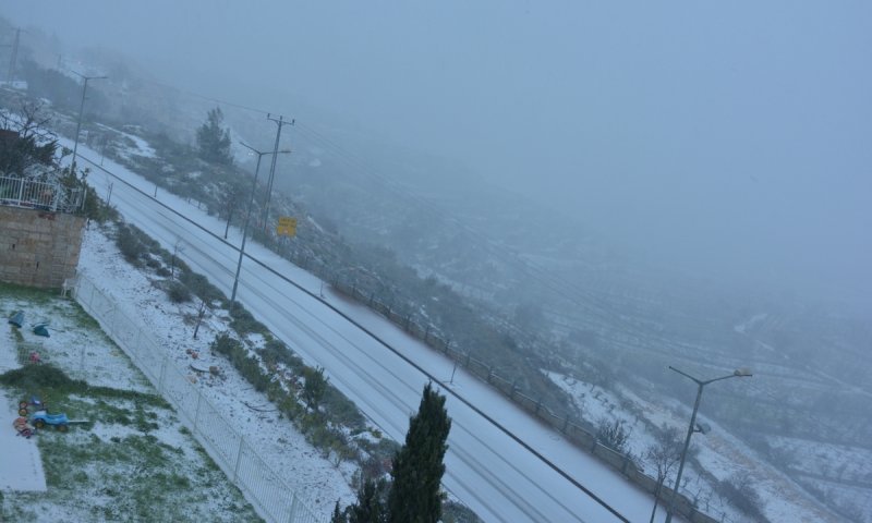הטמפרטורות צונחות מתחת לאפס. כוננות שלג גם בדרום
