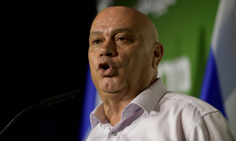 השר עיסאווי פריג': "צריך לדבר עם חמאס ישירות"