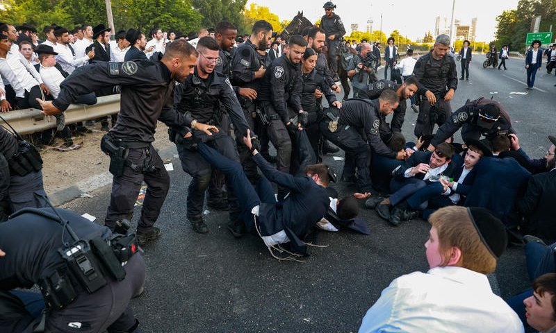 "כשלוקחים בחורי ישיבות בשבי, זה מעכב את שחרור החטופים"