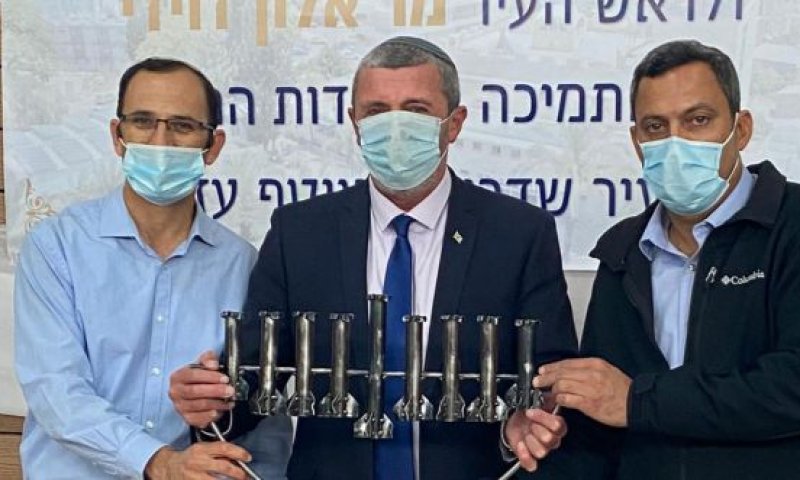 הבית היהודי בניסיון לצרף את ראש עיריית שדרות