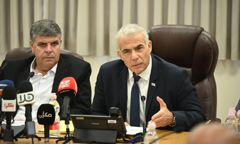 לפיד: הממשלה הרעה את המצב בחברה הערבית